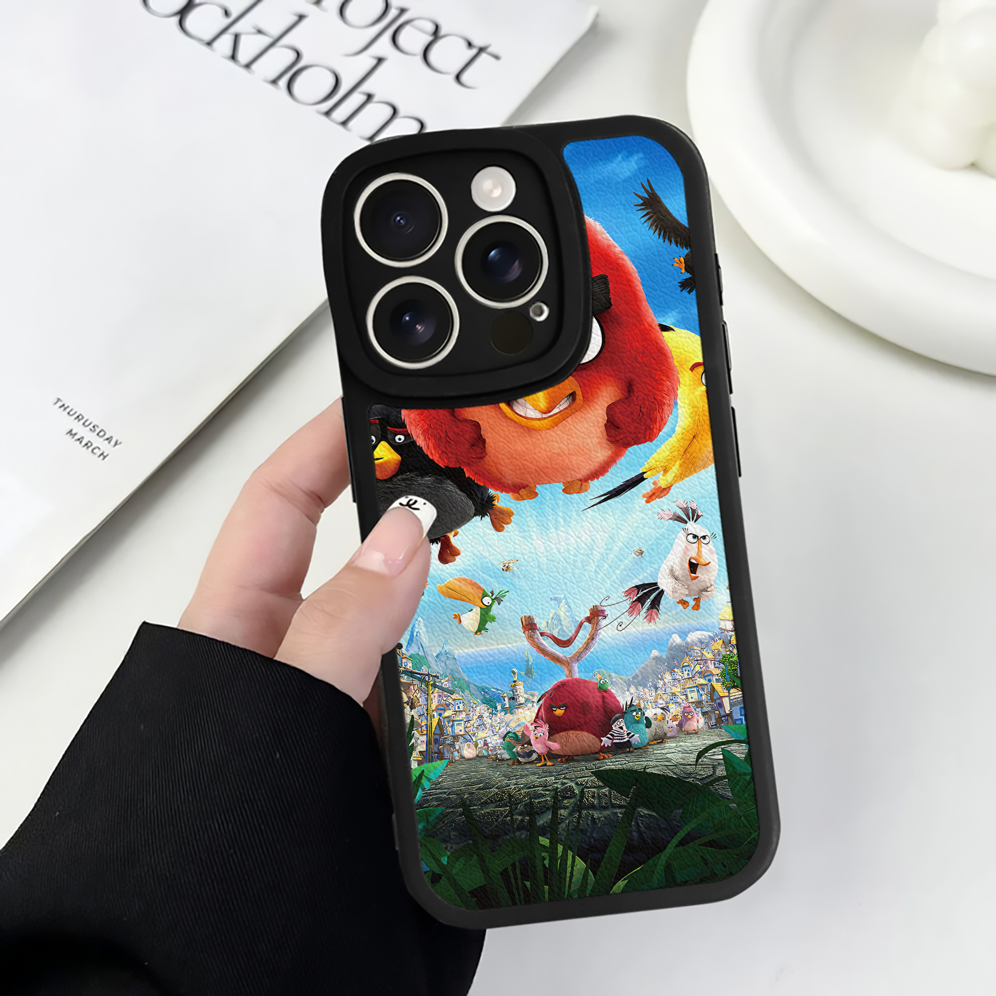 （画像用） Angry Birds アングリーバード 【iPhone 16シリーズ対応】シリコンスマホケース（レザー調） 材質：シリコン